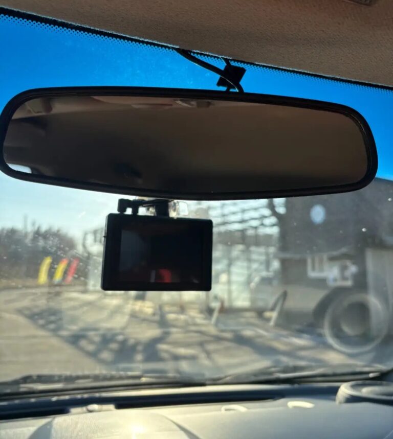 Screenshot_20251204_232913_Facebook